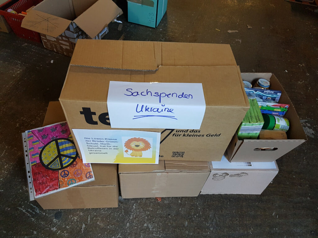 Die Spenden in der Sammelstelle der Stadt Hürth